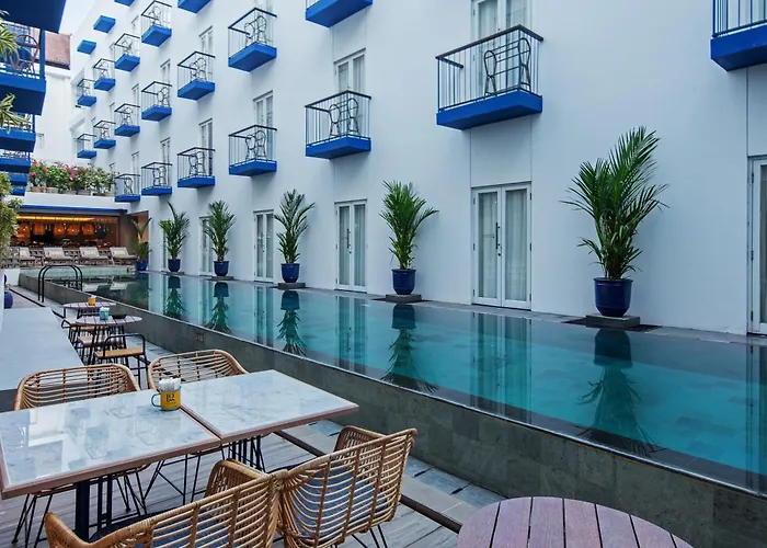 Kampi Hotel