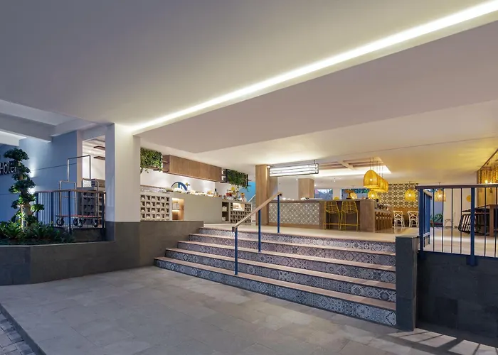 Hotel Kampi 3*